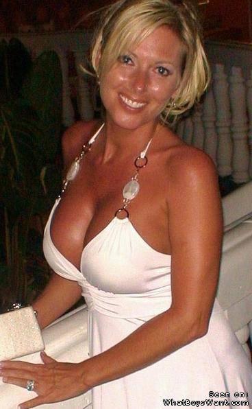 cougar xxx tinder app store cougar xxx tinder app store