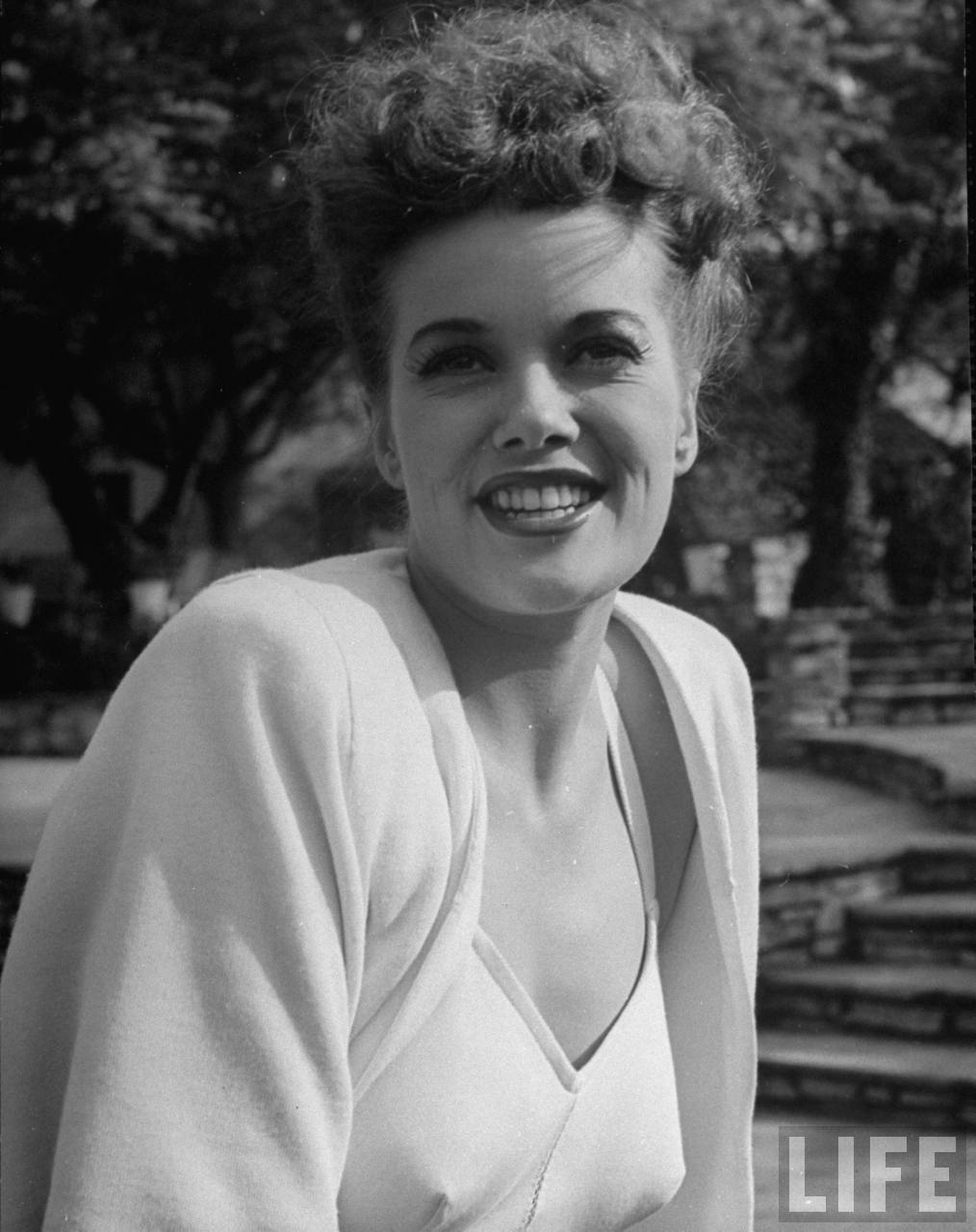 Picture of Janis Paige - 1930S Hairstyles Picture of Janis Paige - 1930S Hairstyles