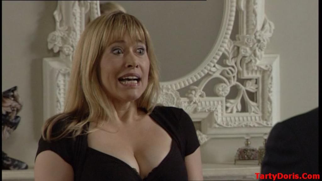 maggie-o-neill-english-actress-wiki-bio-with-photos-videos