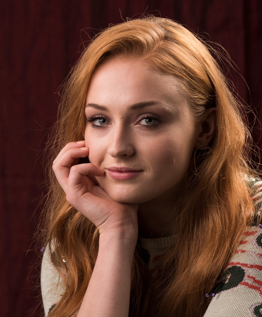 893full-sophie-turner.jpg