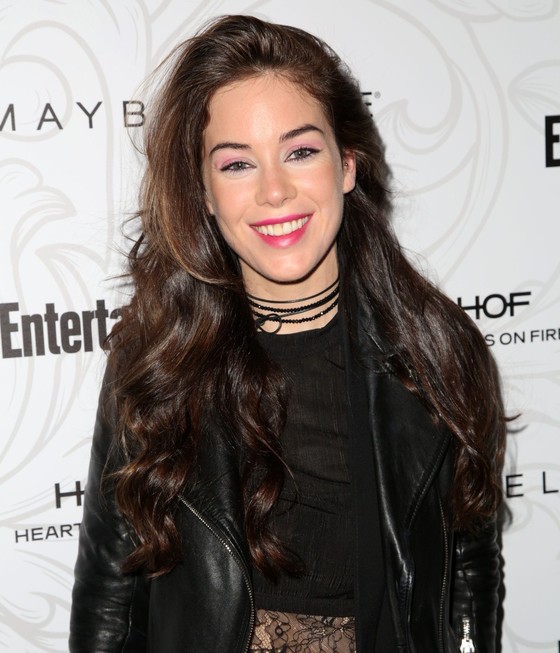 picture-of-roxanne-mckee