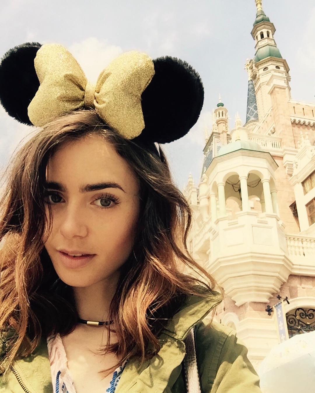 1080full-lily-collins.jpg