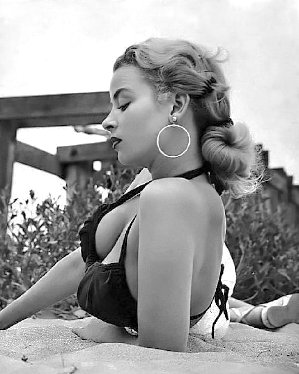 Picture Of Eve Meyer