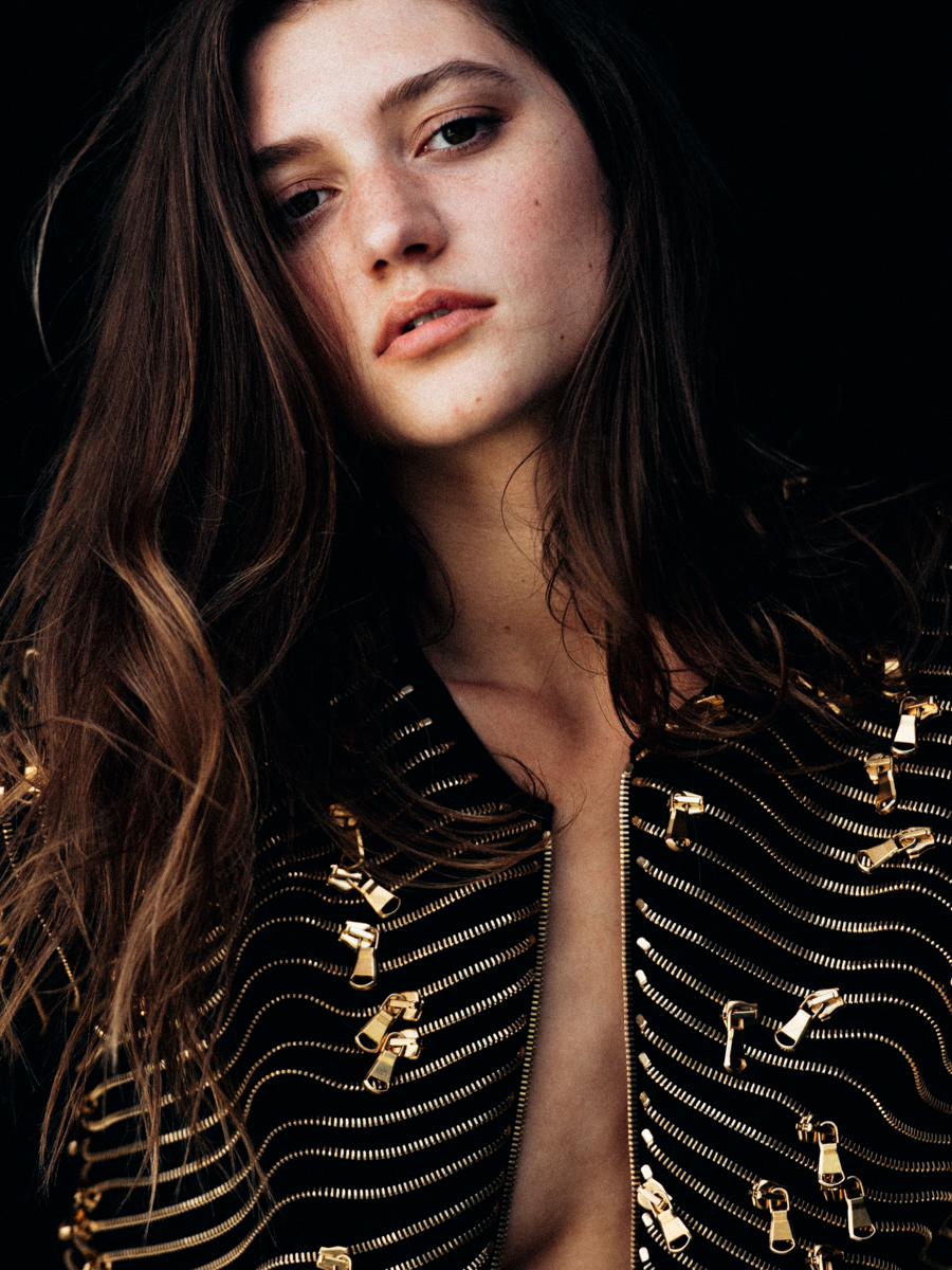braless Video Elizabeth Elam naked photo 2017 Fappening Video Elizabeth Elam naked photo 2017