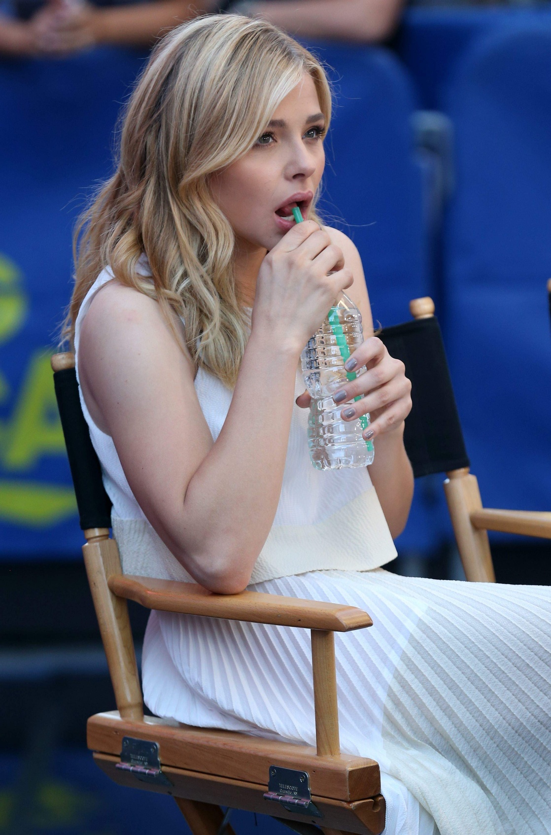 1118full-chloe-moretz.jpg