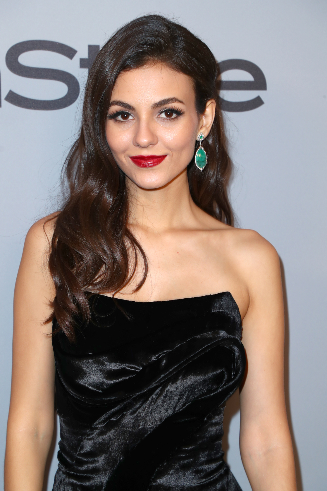 1118full-victoria-justice.jpg