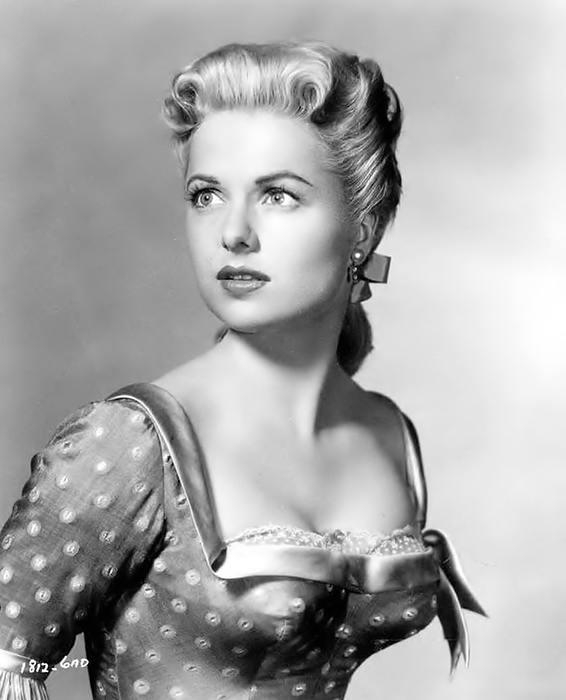 Picture of Martha Hyer