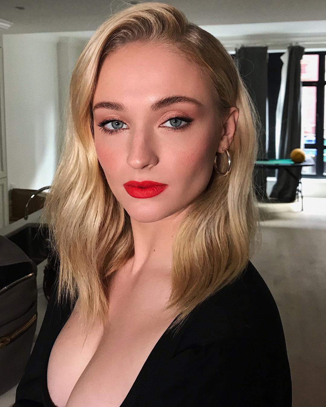 1080full-sophie-turner.jpg