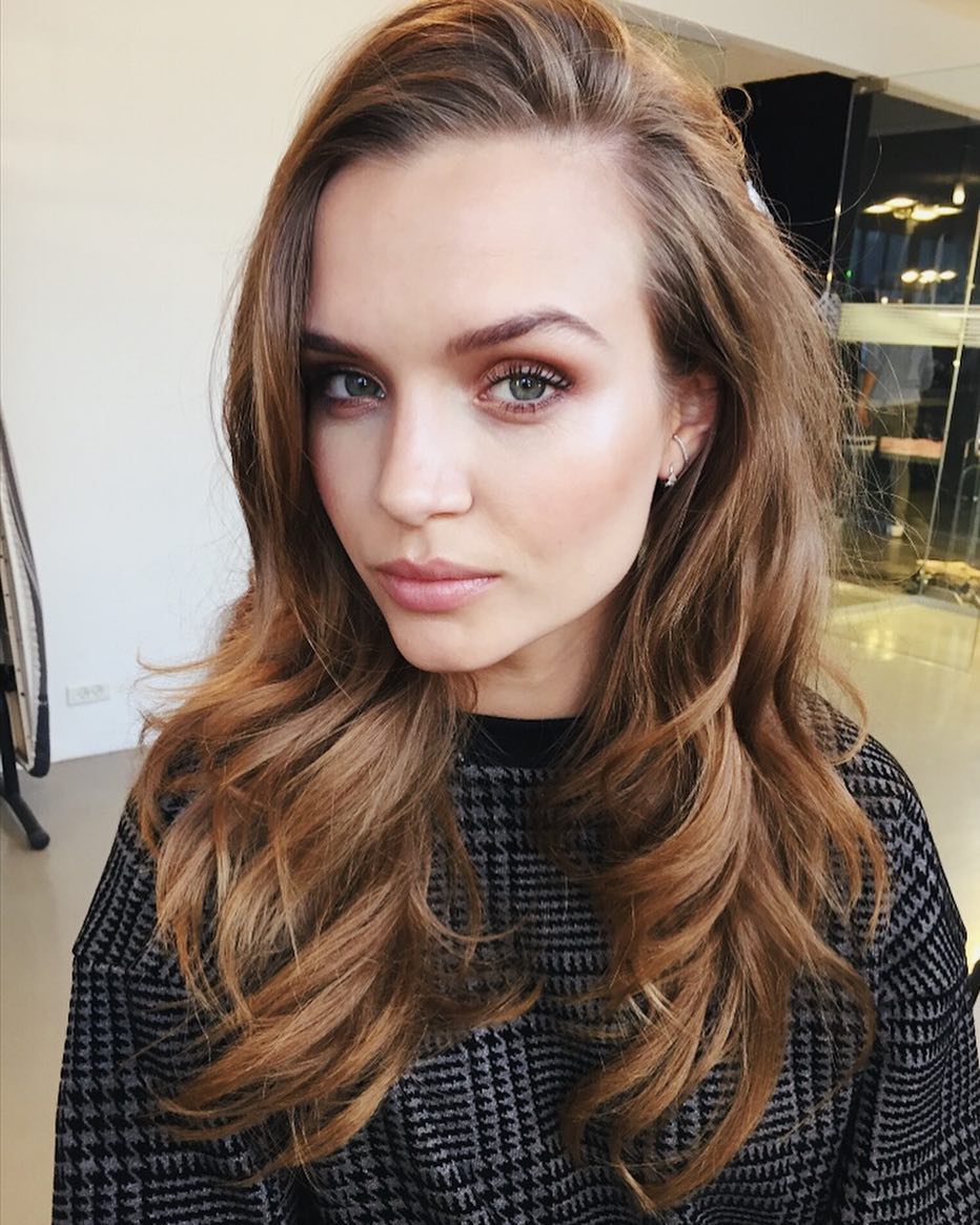 932full-josephine-skriver.jpg