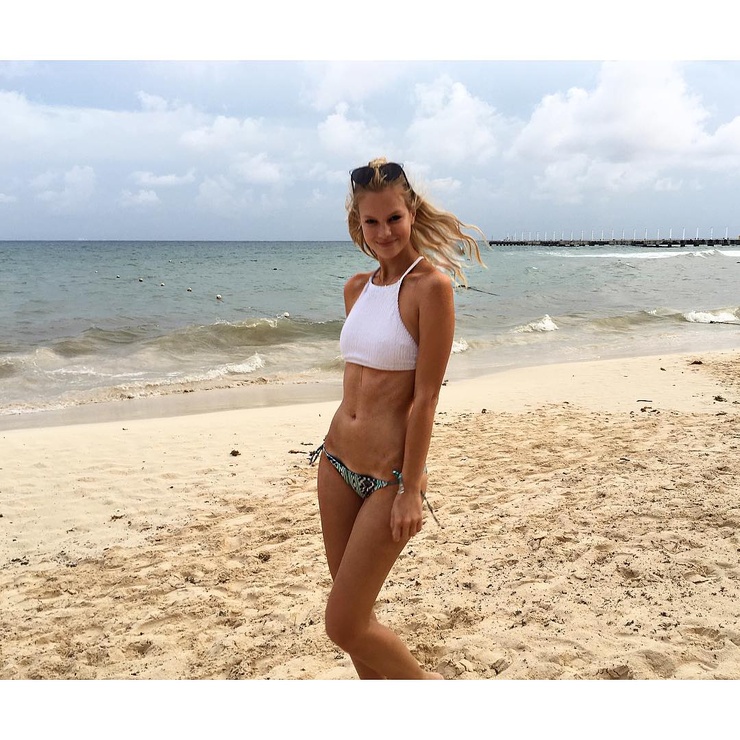 Анна Каверина Фото – Telegraph