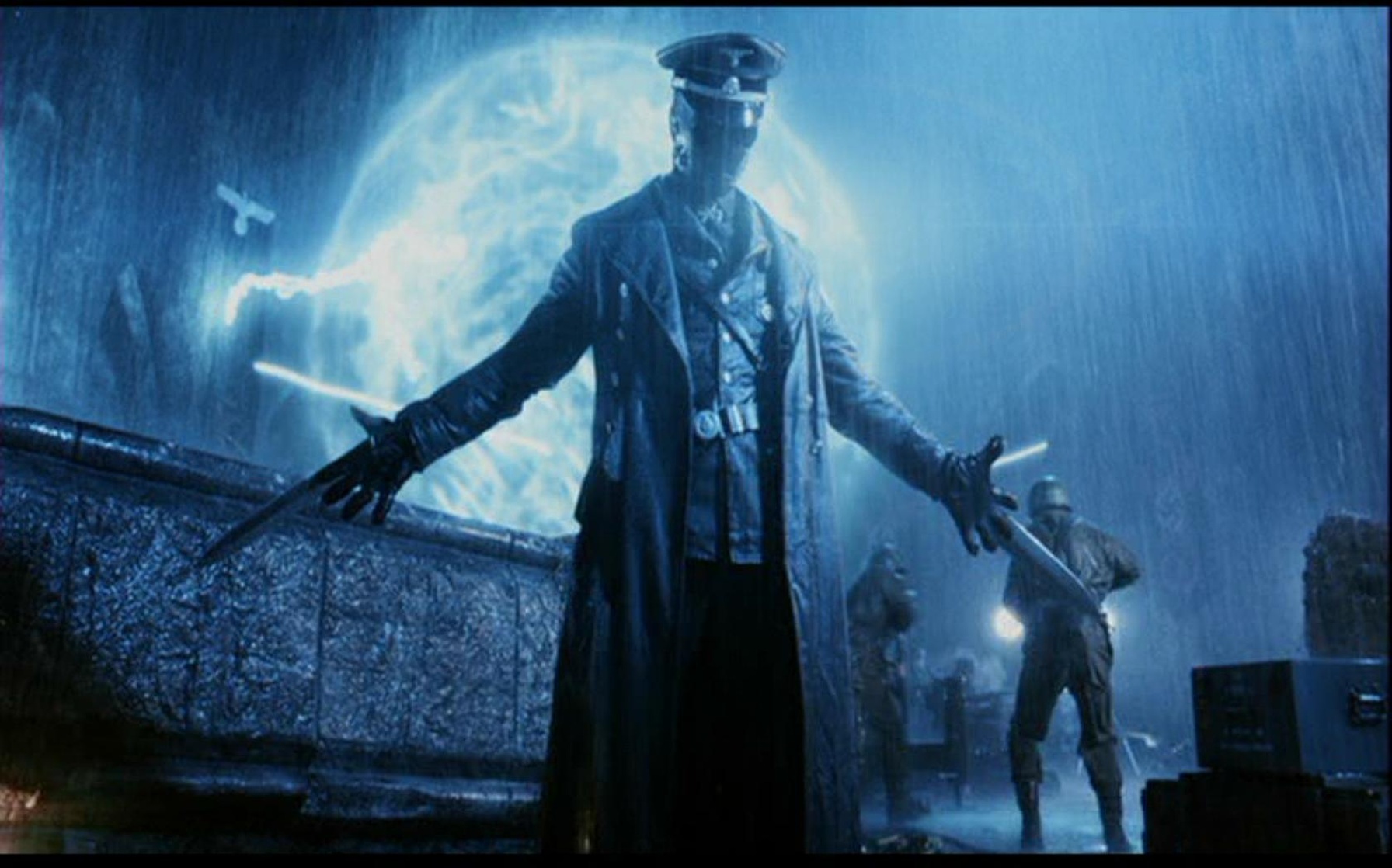 Hellboy (2004) Hellboy (2004)