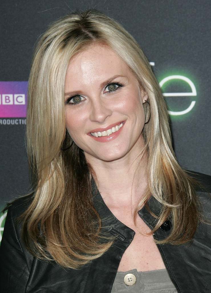 Bonnie Somerville Tits