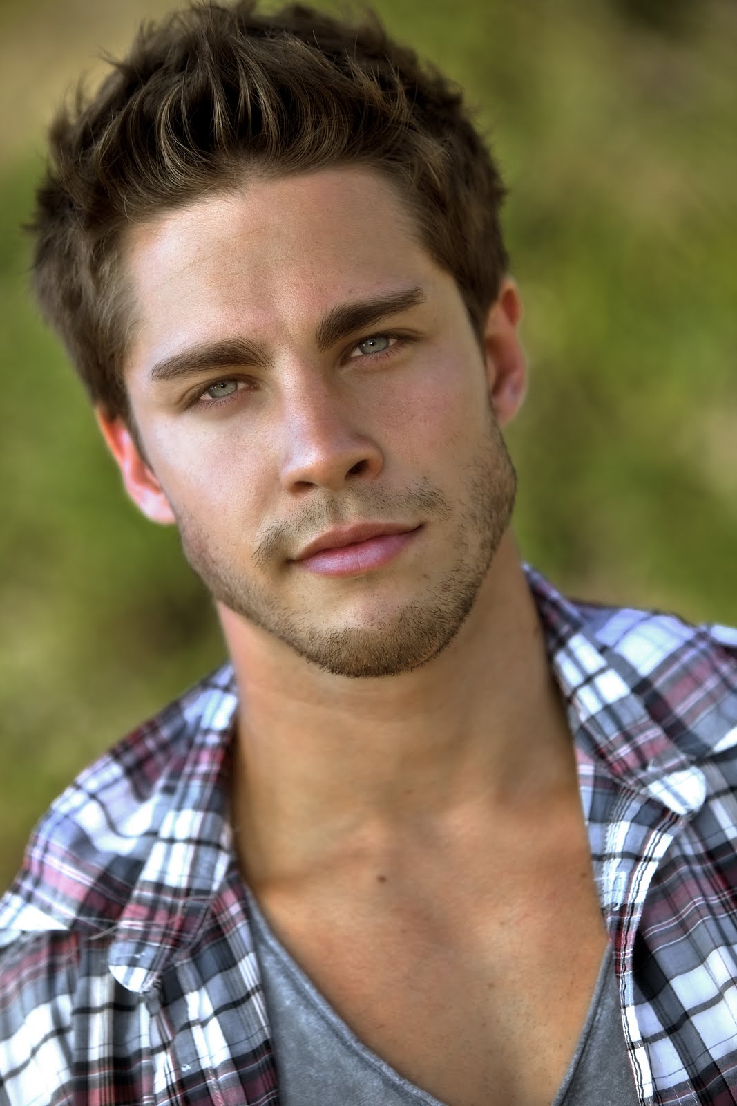 Dean Geyer Dean Geyer