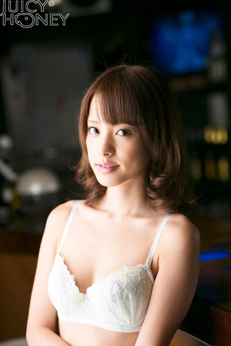 Picture Of Kana Momonogi