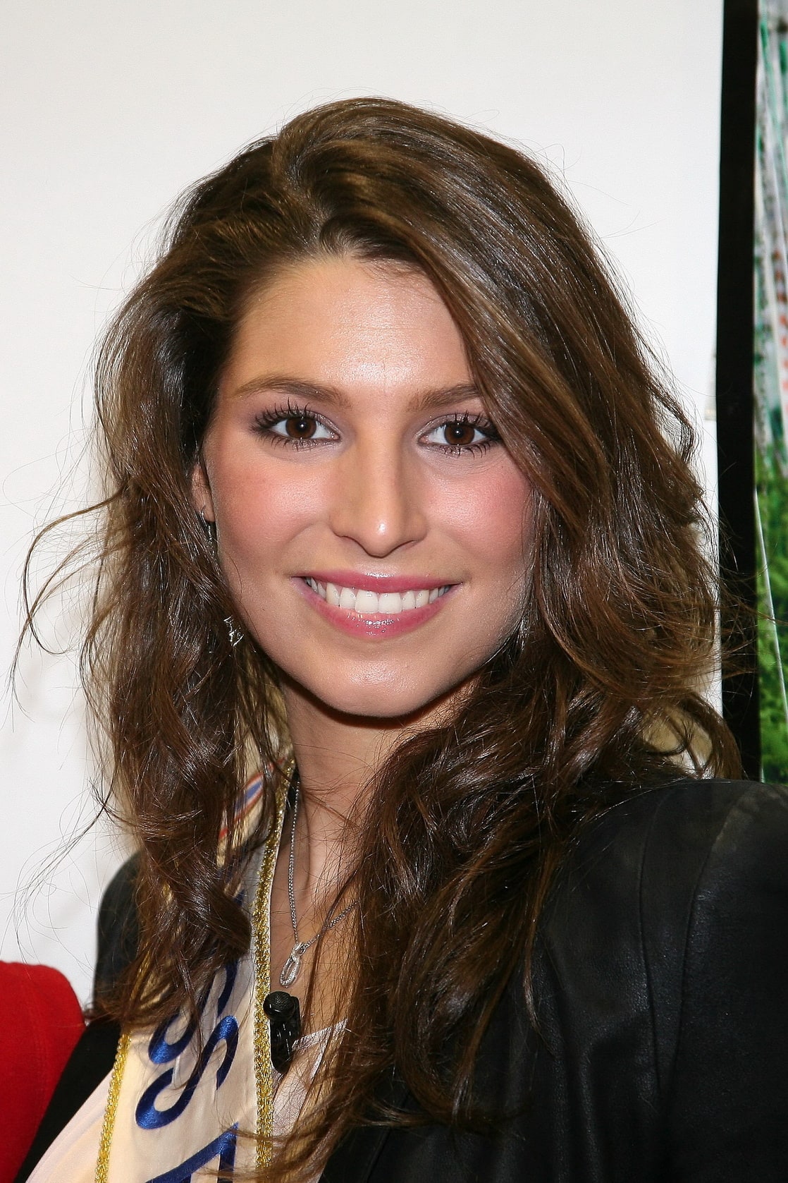 Picture Of Laury Thilleman