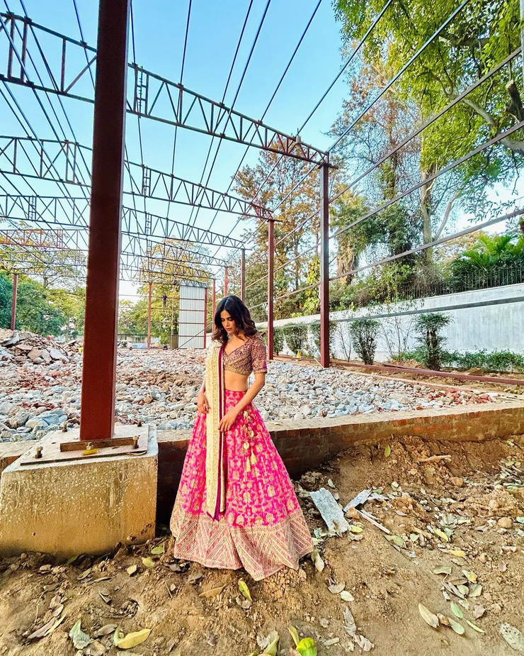 Picture Of Aditi Sudhir Pohankar