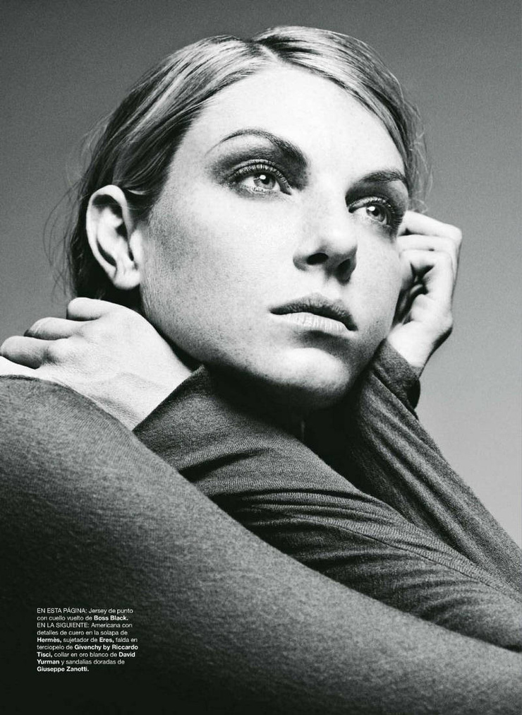 Angela Lindvall Image