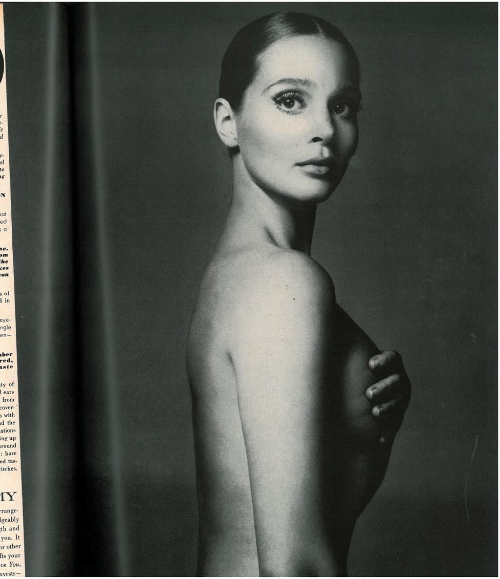 Leigh Taylor-Young Nude