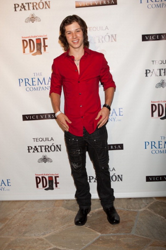 Picture of Leo Howard - How Tall Is Leo Howard? Disney Star’s Stature Revealed