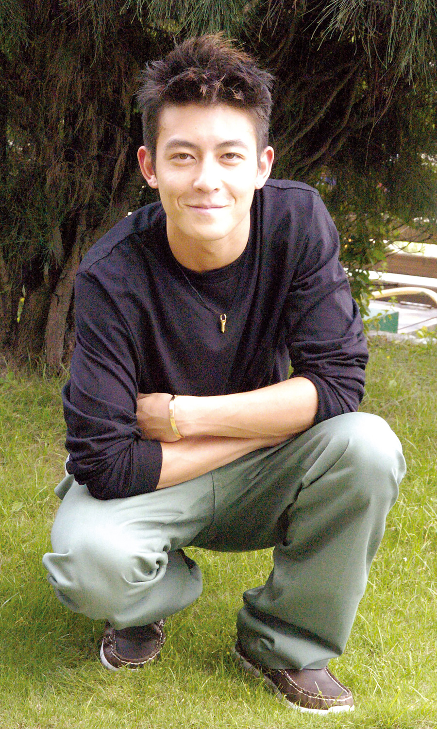 Edison Chen 2021: dating, net worth, tattoos, smoking & body facts - Taddlr