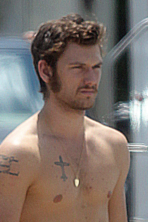 picture of alex pettyfer picture of alex pettyfer