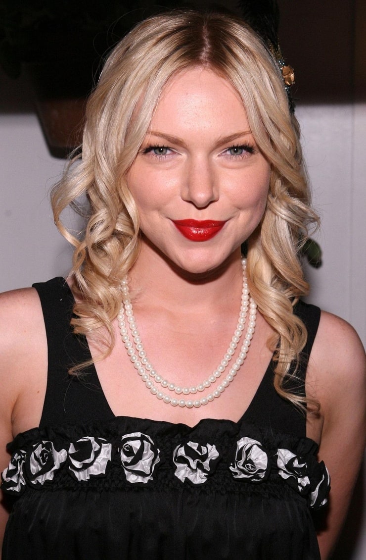 Picture Of Laura Prepon