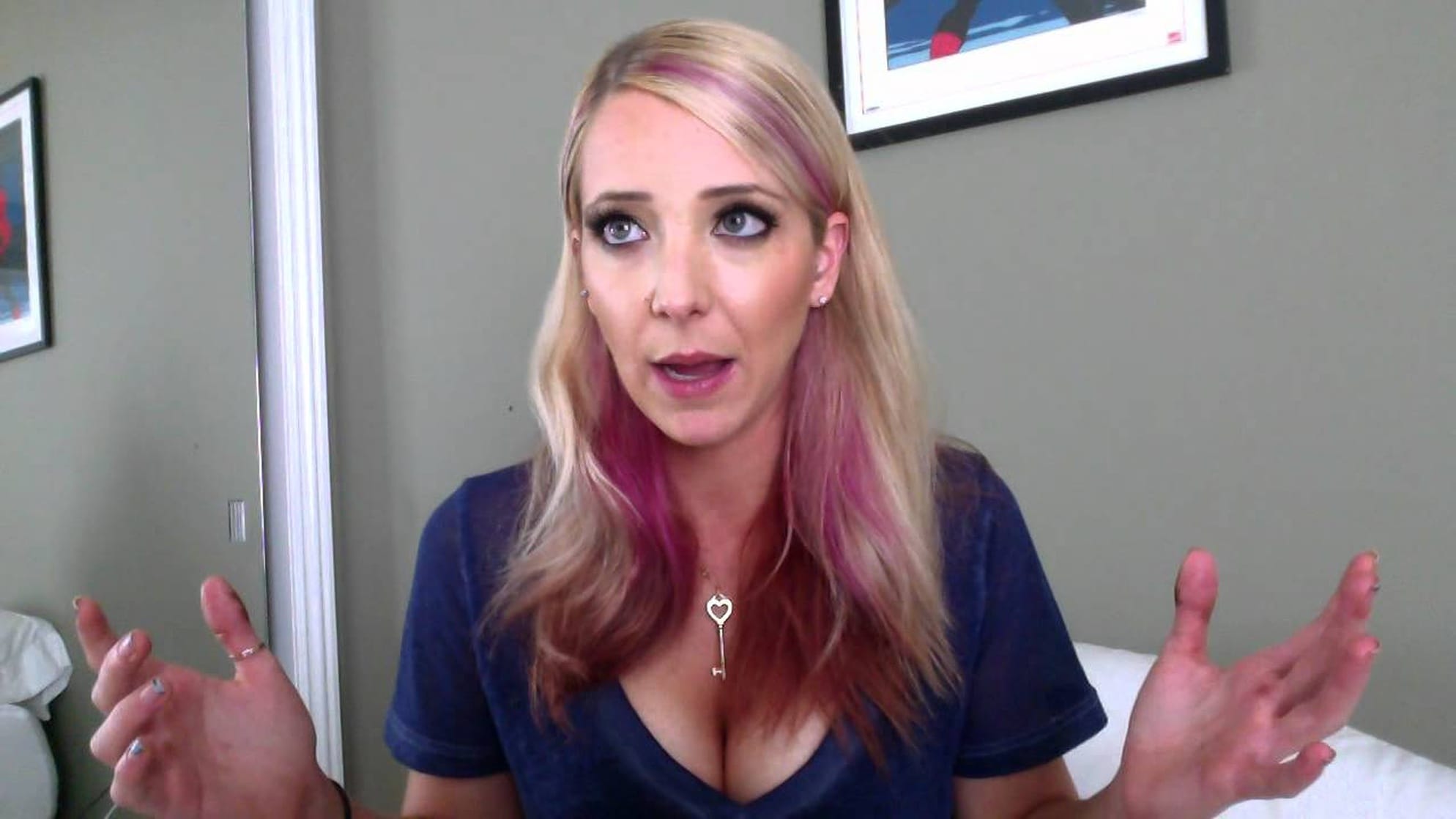 Youtube Celebrity Jenna Marbles Gives A Blowjob