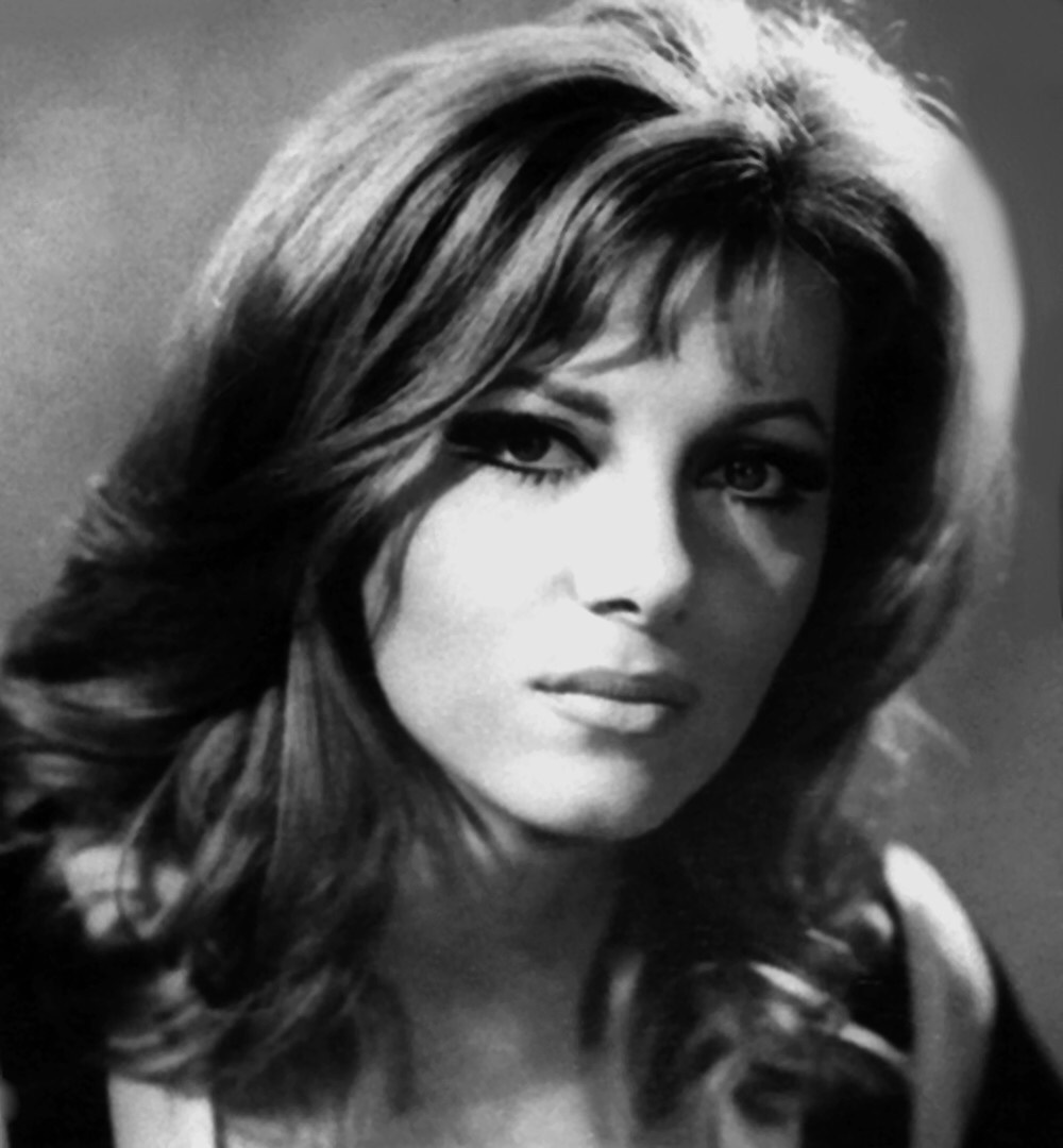 INGRID PITT - SCREAM QUEEN ILLUSTRATED No:5 FOR MATURE AUDIENCES ONLY INGRID PITT - SCREAM QUEEN ILLUSTRATED No:5 FOR MATURE AUDIENCES ONLY