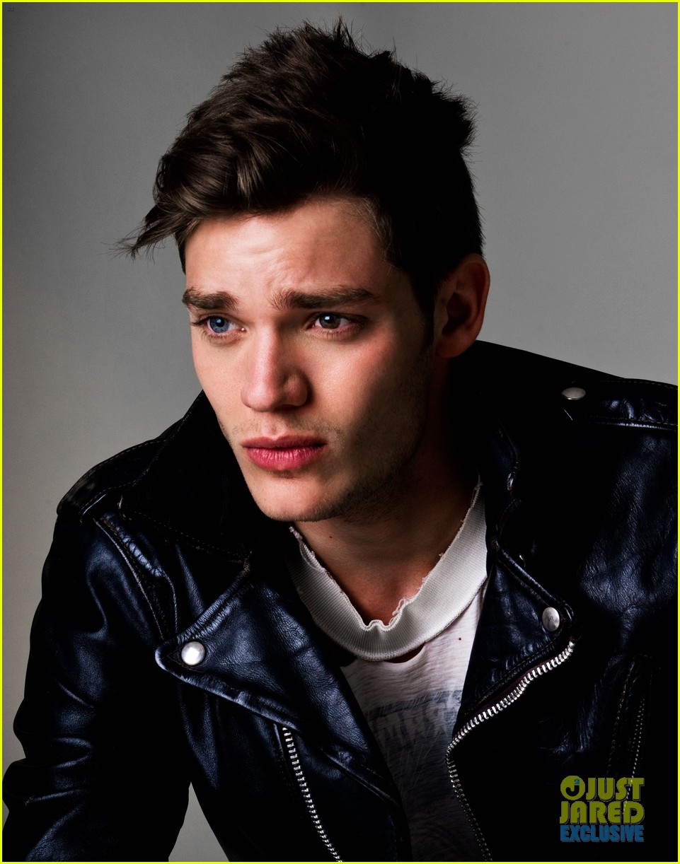 panties Dominic Sherwood (born 1990) naked photo 2017 Paparazzi Dominic Sherwood (born 1990) naked photo 2017