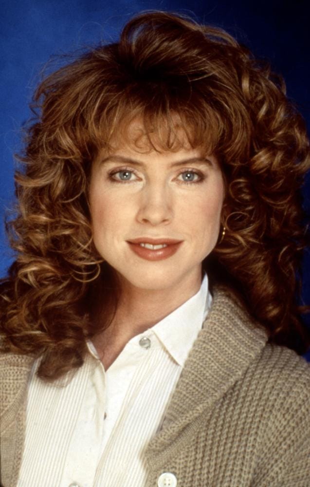 Picture of Julianne Phillips