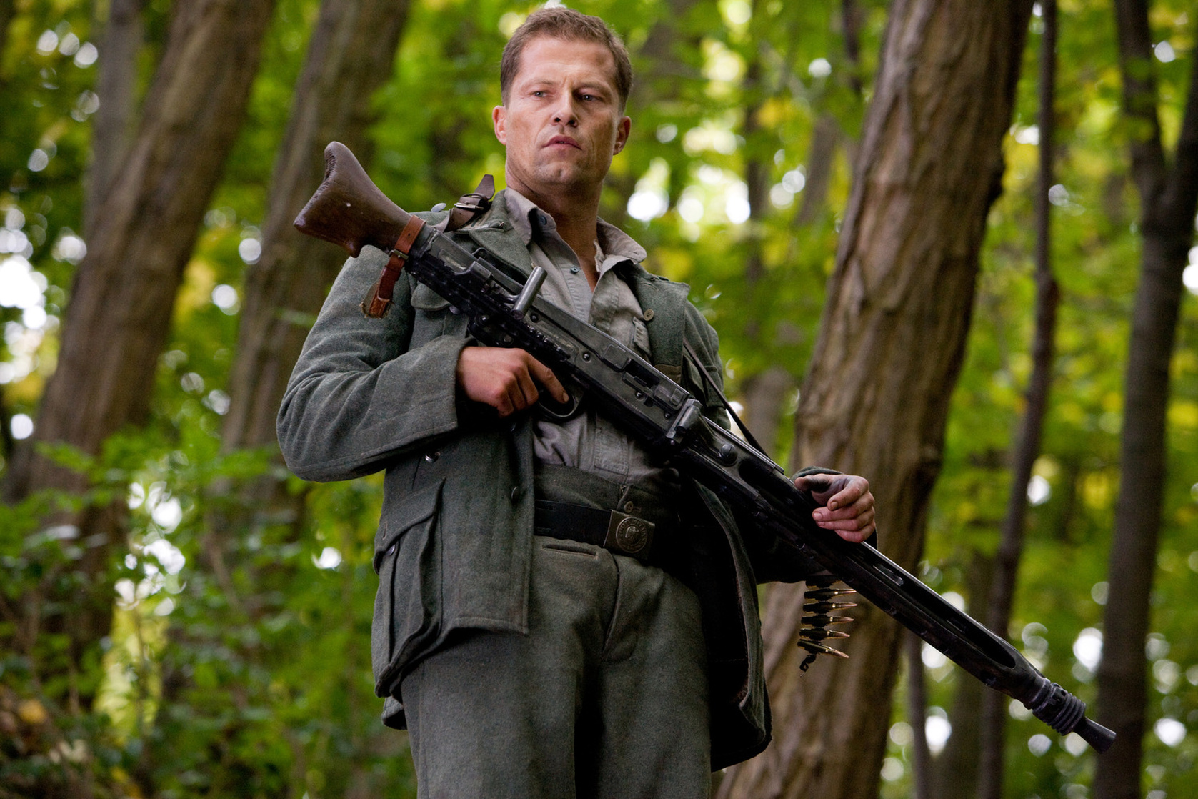 Inglourious Basterds (2009) Inglourious Basterds (2009)