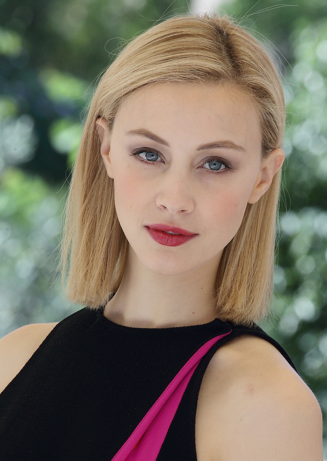 1118full-sarah-gadon.jpg