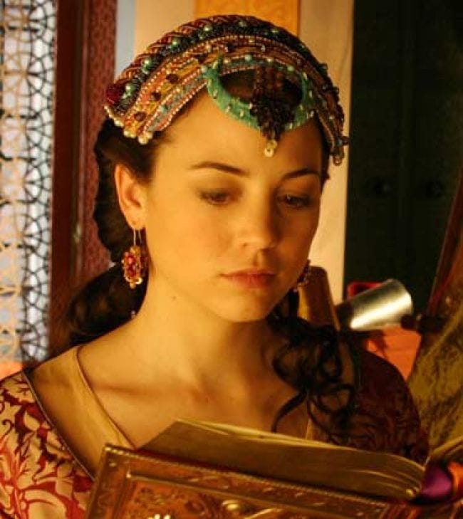 Полностью Голая Эстер Нубиола – Византийская Принцесса 2006