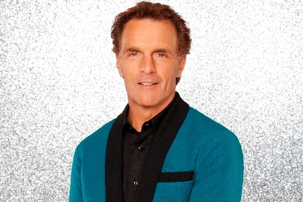 Picture Of Doug Flutie