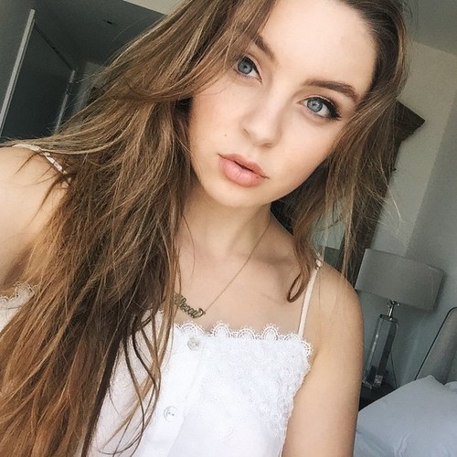 Picture of Alexa Losey