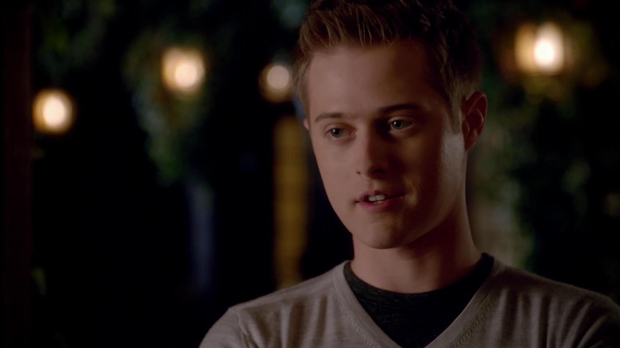 Lucas Grabeel