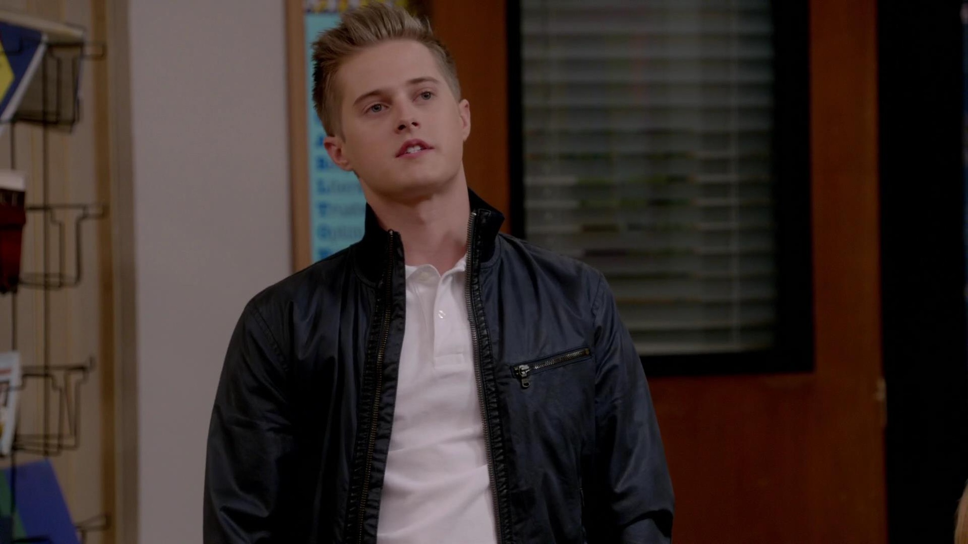 Lucas Grabeel