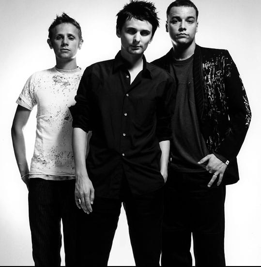 M ue. Группа Muse. Les Friction группа. Мьюз группа 202.