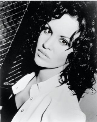 Tia Texada image