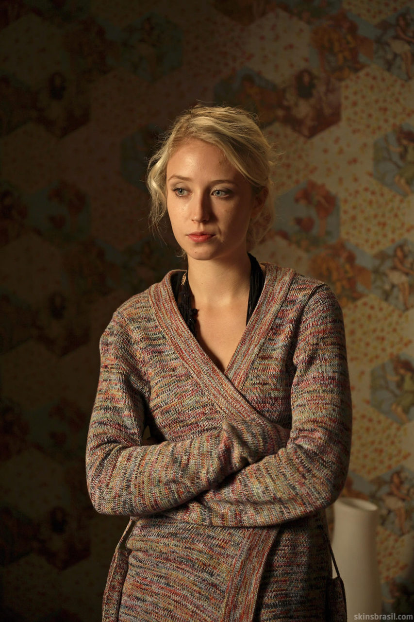 Lily Loveless Lily Loveless