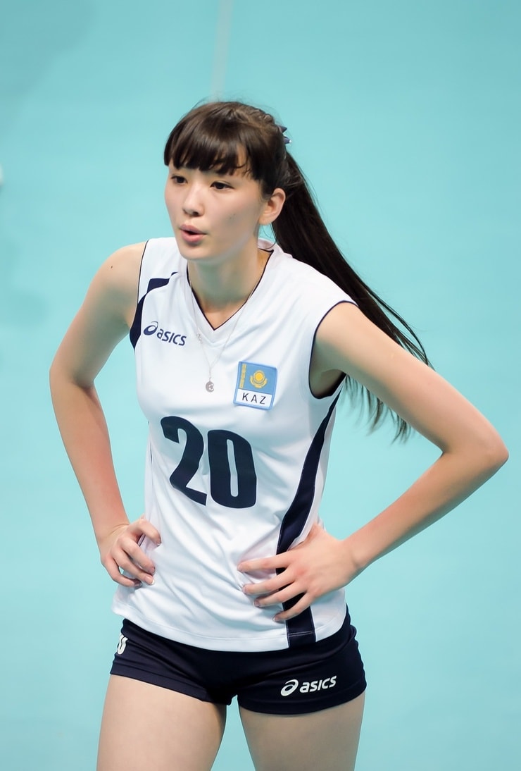 Sabina Altynbekova picture