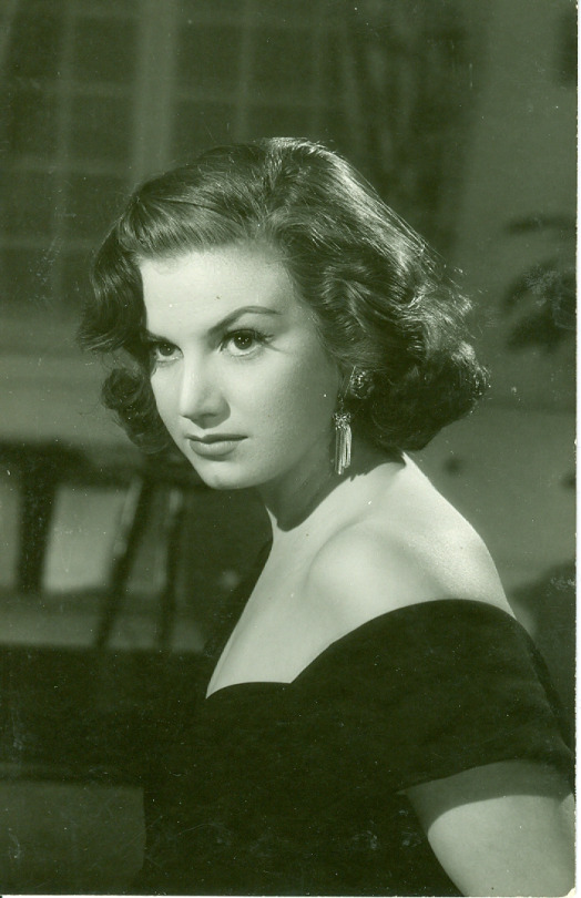 Ana Luisa Peluffo image