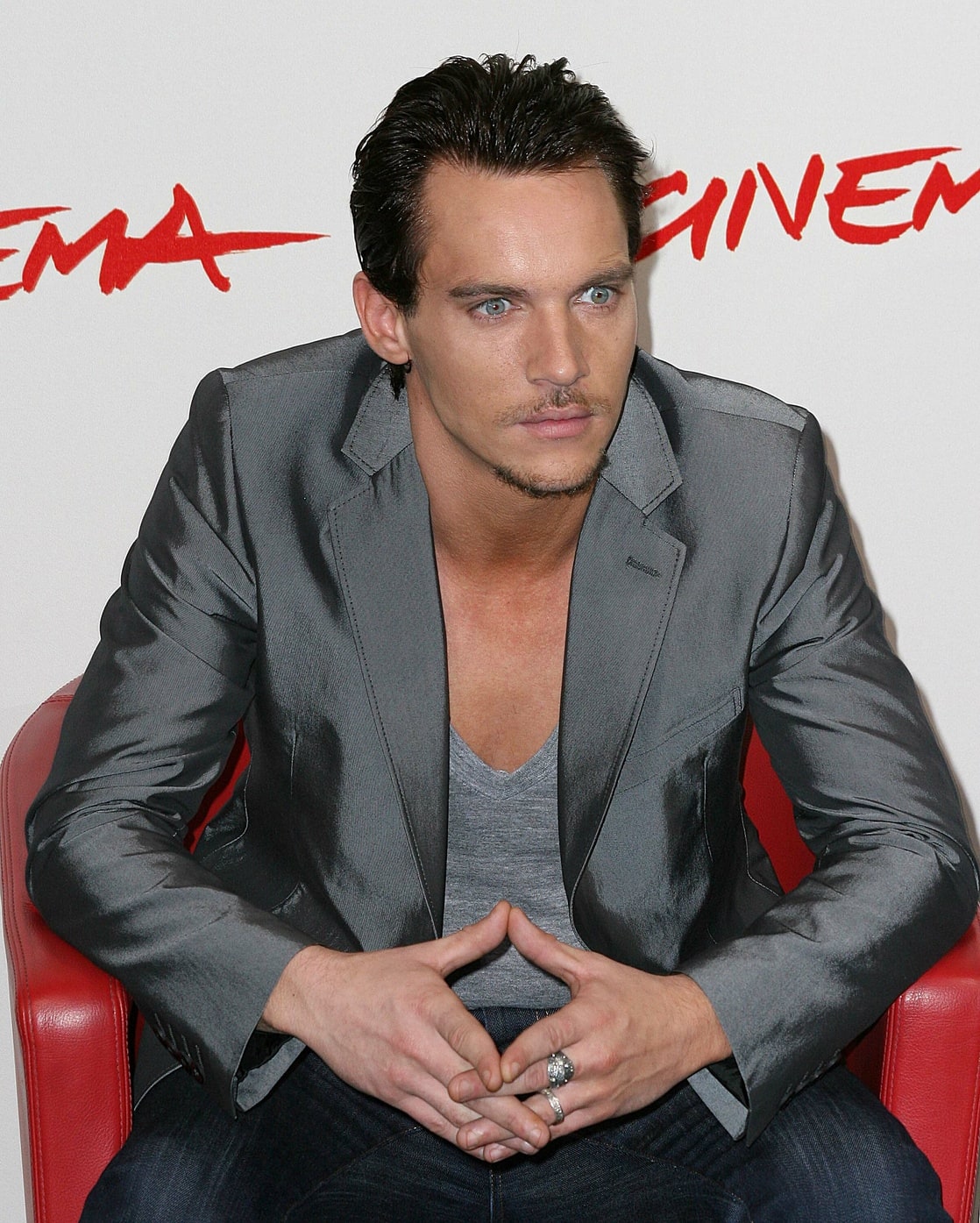 picture-of-jonathan-rhys-meyers