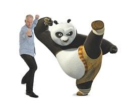 Кунг фу панда киндер. Кунг фу Панда и Шрек. Kung-Fu Panda Madagascar. Кунг фу Панда против Шрека.