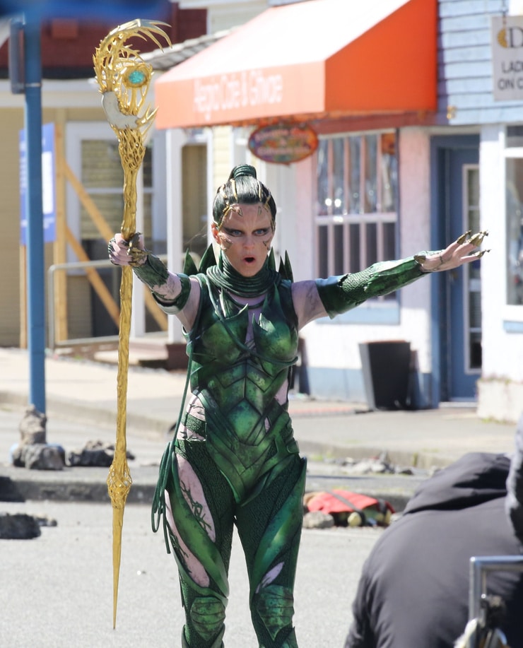 Rita Repulsa (Elizabeth Banks) image