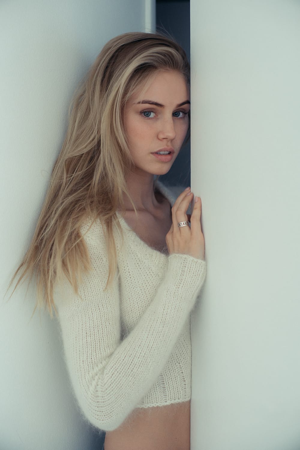 Picture Of Scarlett Leithold 