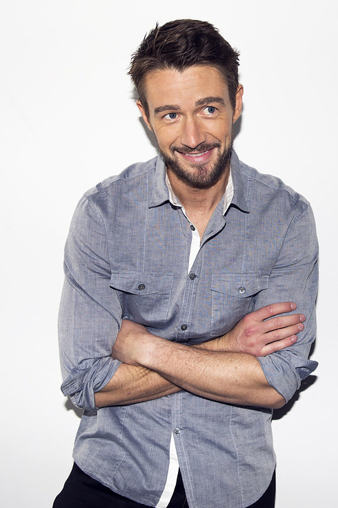 Robert Buckley picture