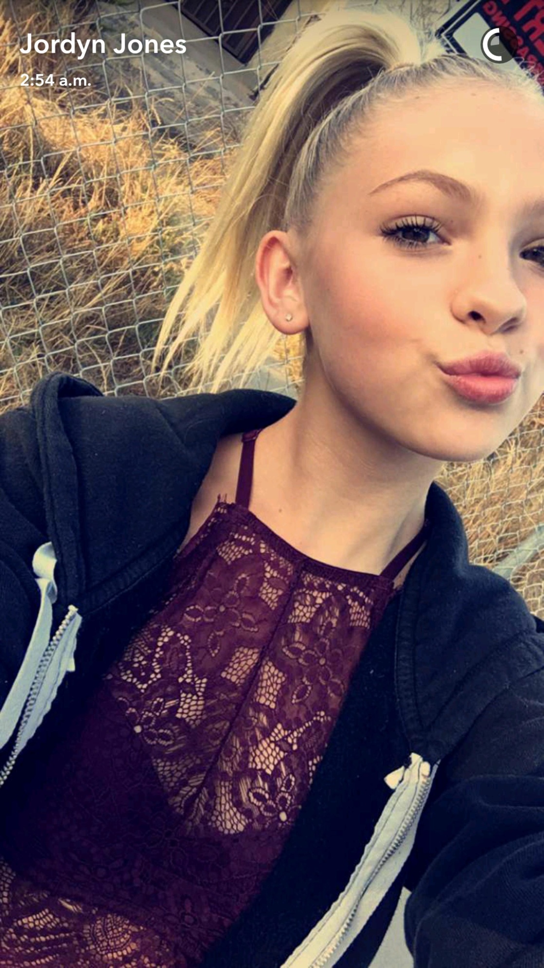 Jordyn Jones Nip