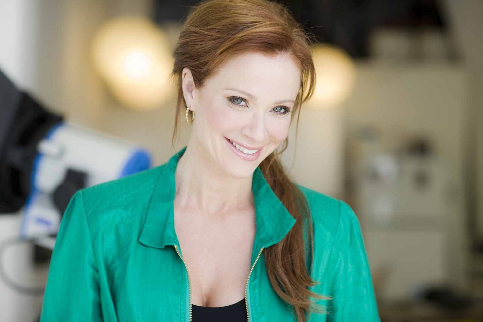 Lauren Holly