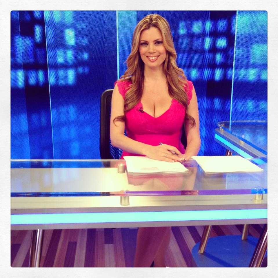 Lianna Grethel, la presentadora colombiana de Alerta TV (USA) .